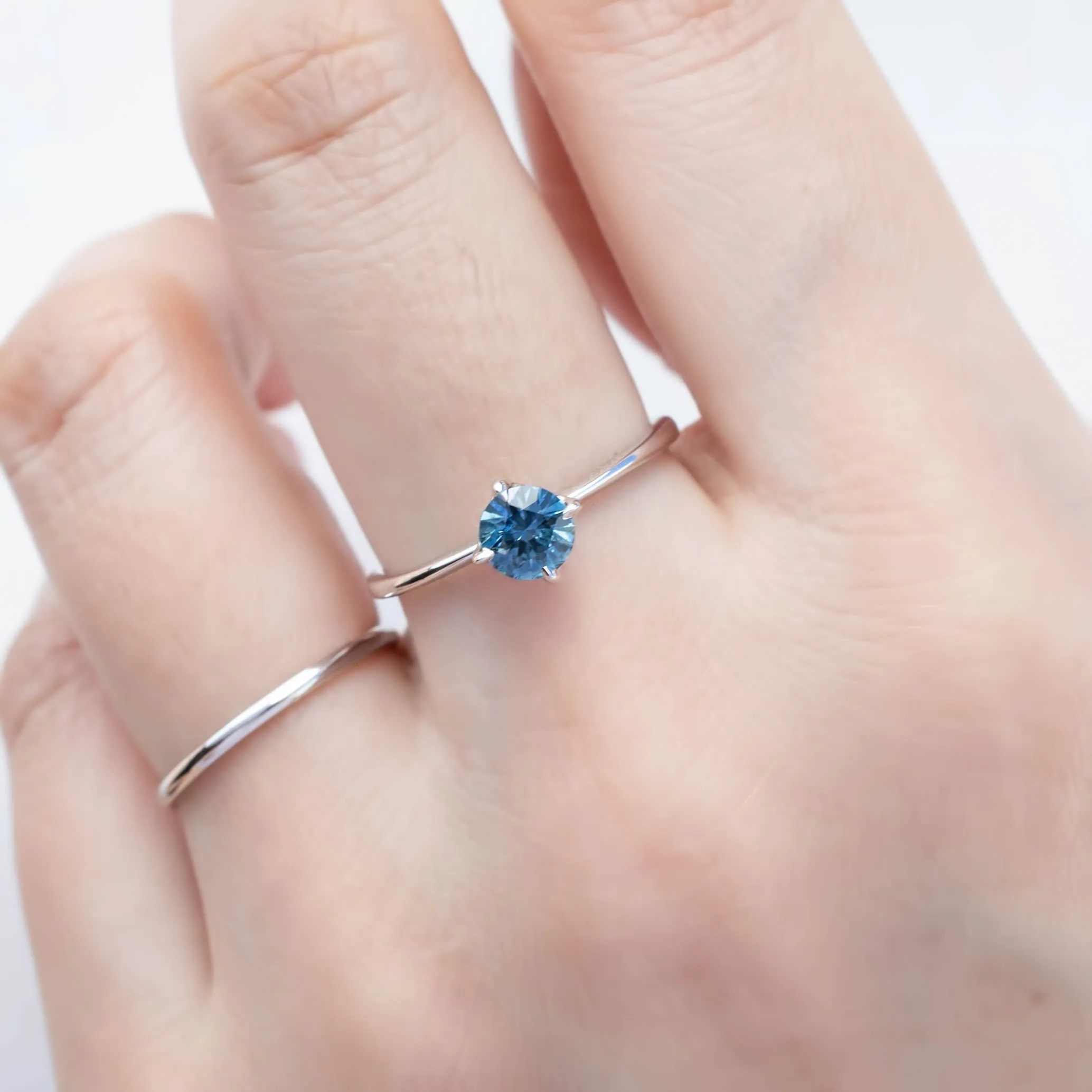 Alice Ring 0.50ct Ocean Blue Montana Sapphire, 14K White Gold