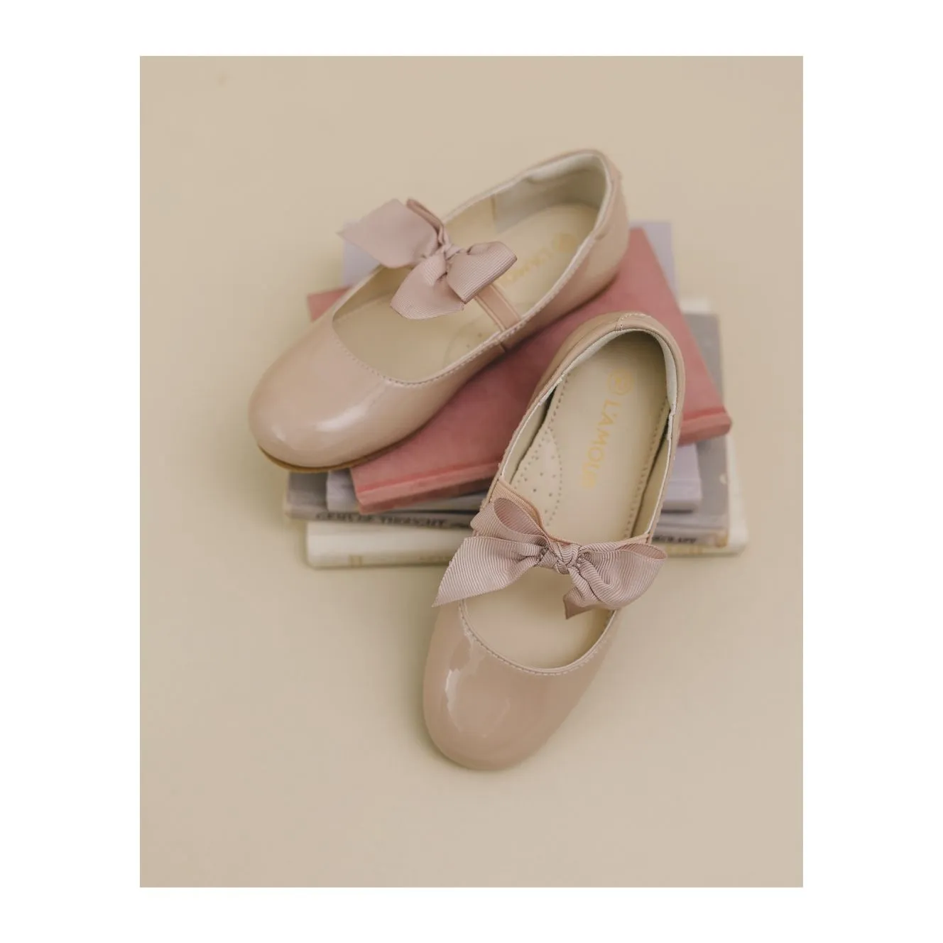 Amelia Bow Flat