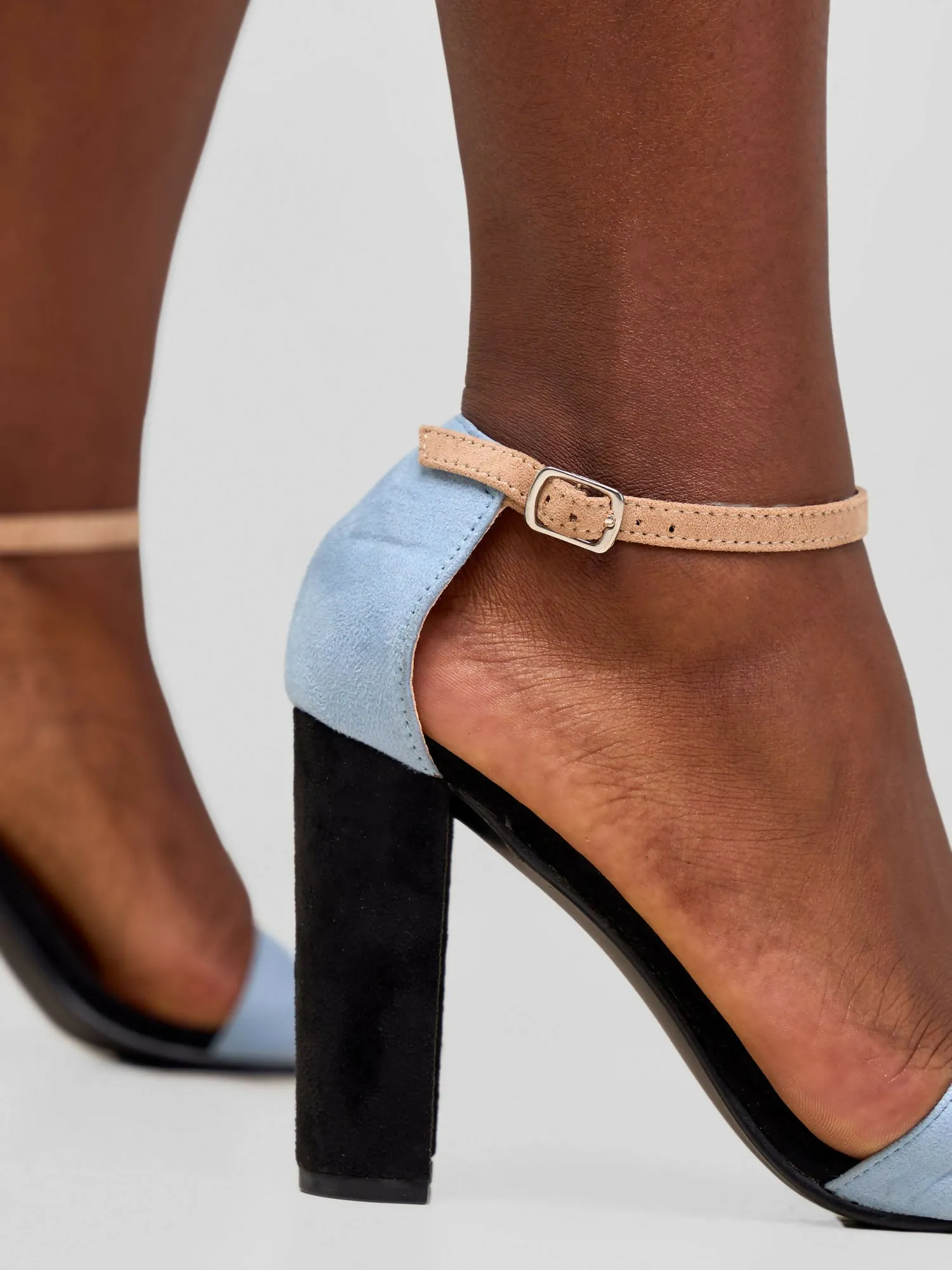 Be Unique Precise Chunky Heel - Light Blue / Black