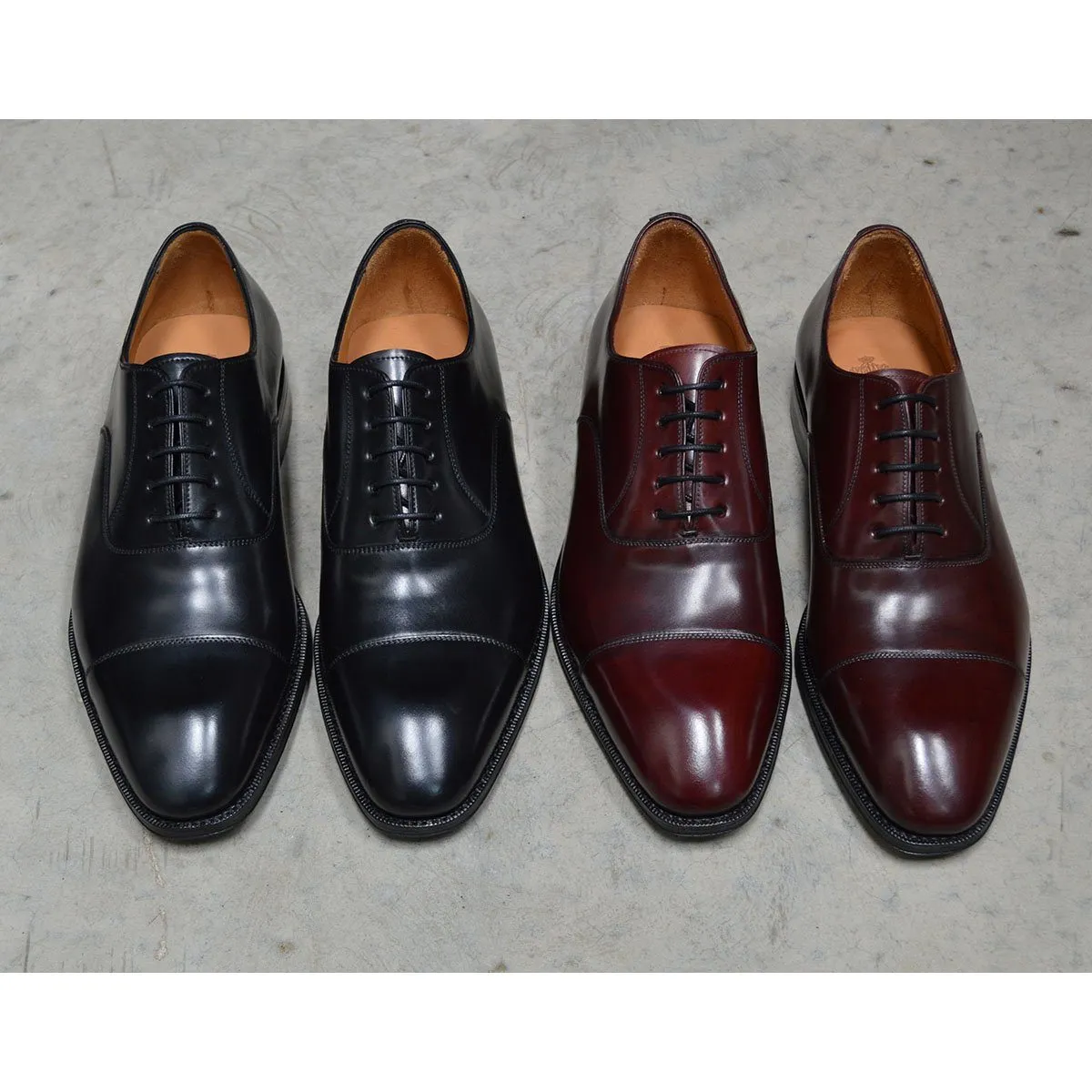 Berwick 1707 Premium Grade Cordovan Straight Cap Oxford (5217) - Black