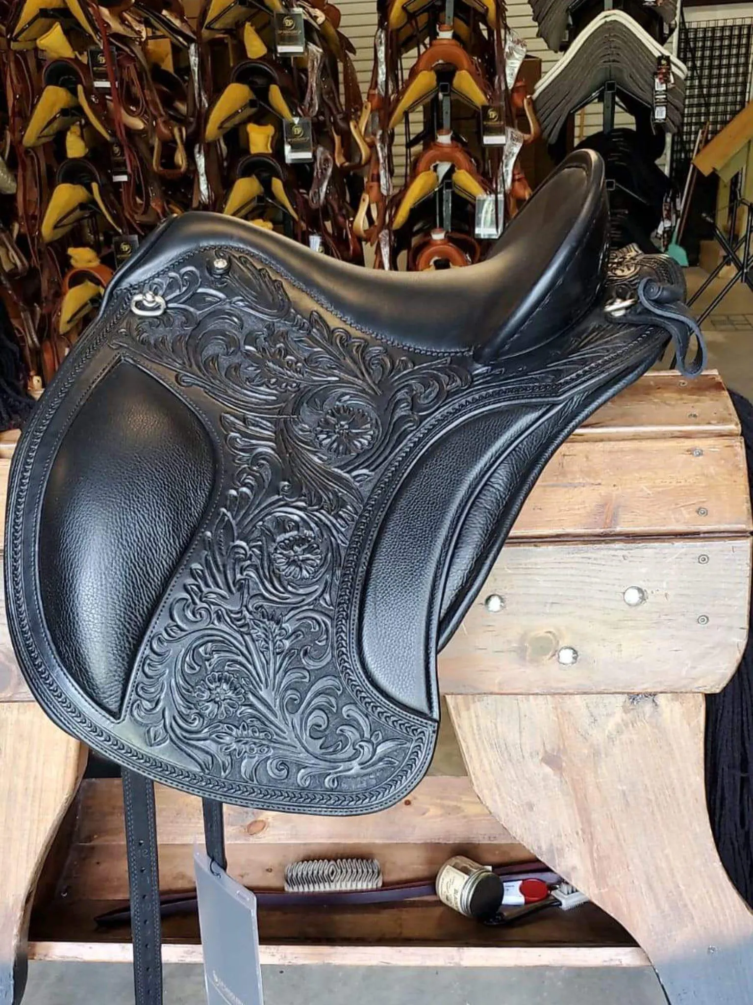 DP Saddlery El Campo Del Flor 3331