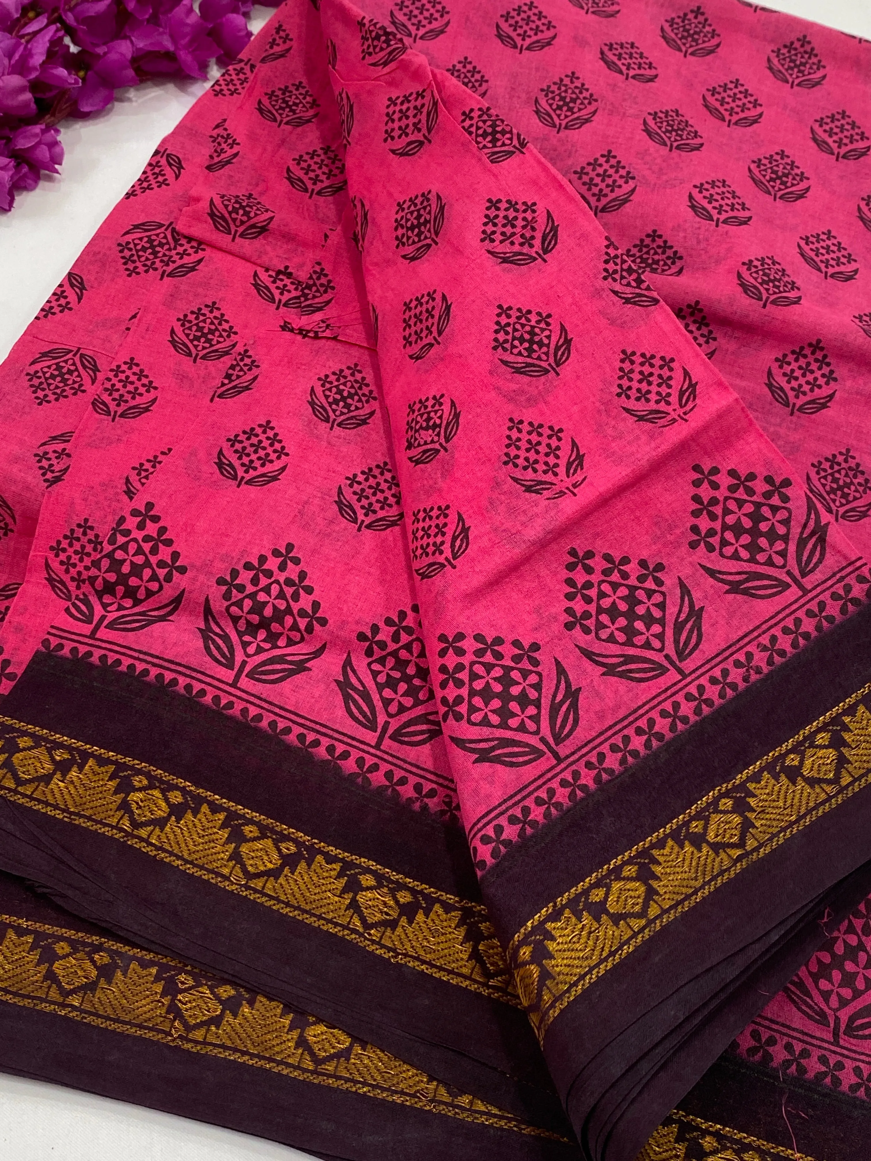 Fabulous Pink Color Pure Sungudi Cotton Saree With Zari Border