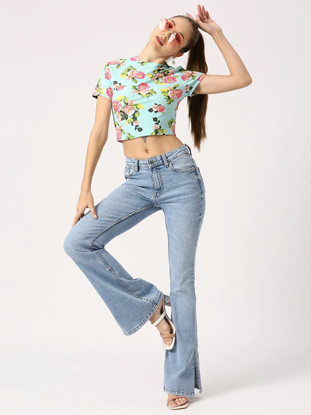 Floral Round Neck Short Sleeve Fitted Crop Top