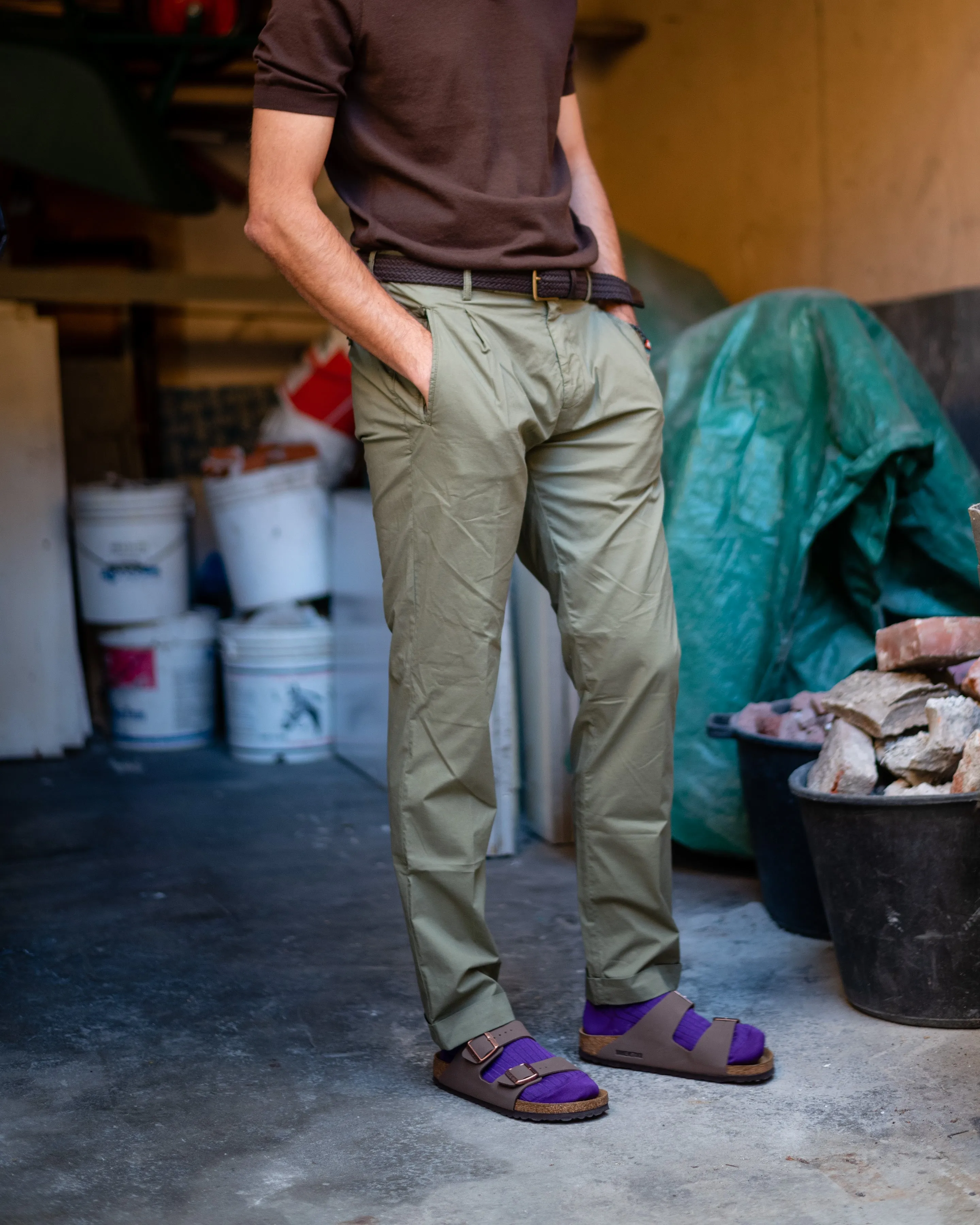 FRESH Cotton Lyocell One-Pleat Chino Pants In Military Green