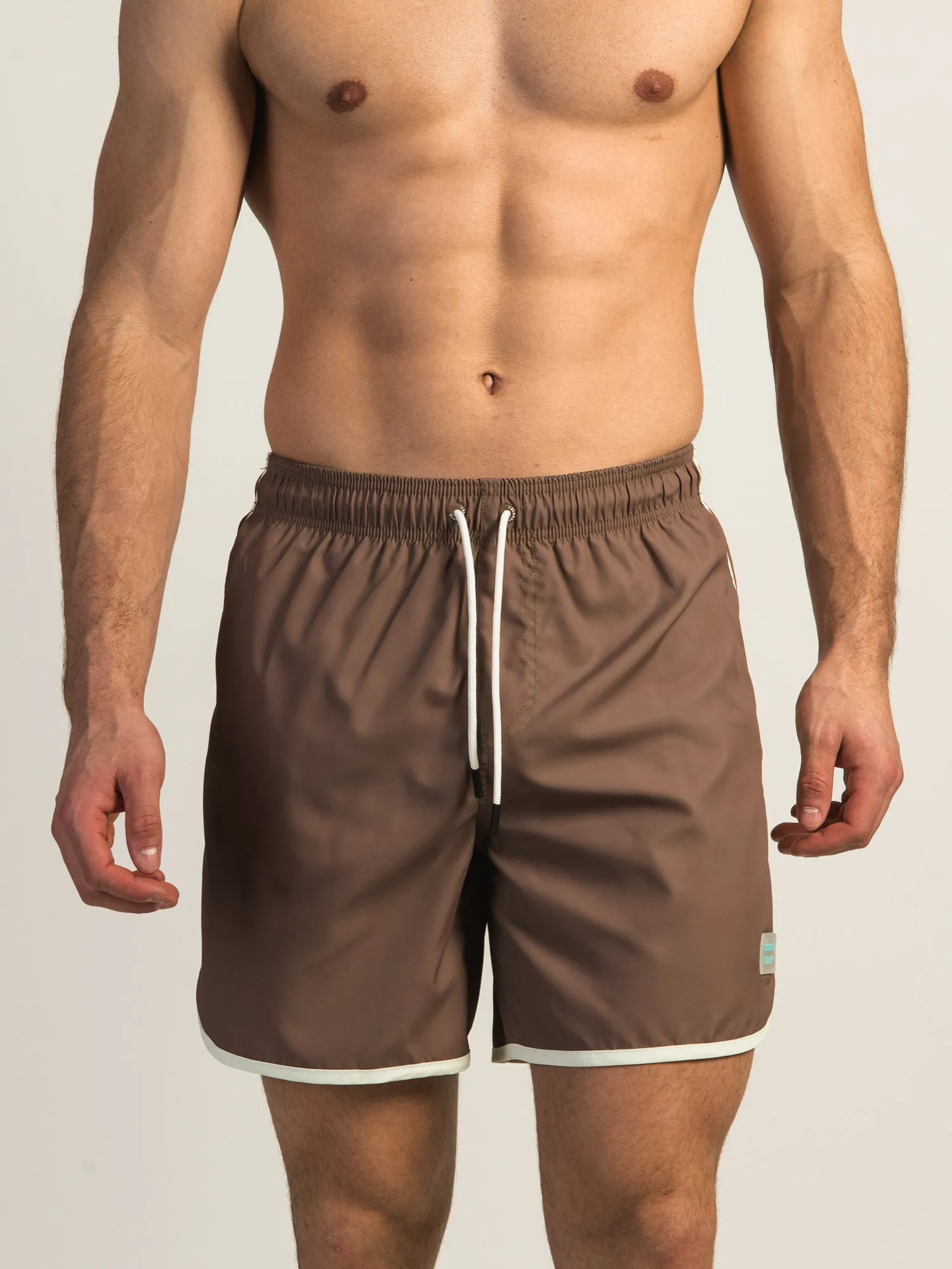 ISLAND HAZE 7 SCALLOP SHORT