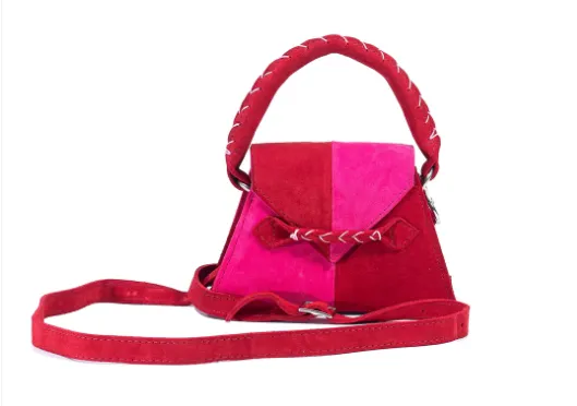 MARTE EGELE RED AND PINK SPLIT TOY ESE Handwoven Top Handle, Front Closure Strip, and magnetic closure Handbag