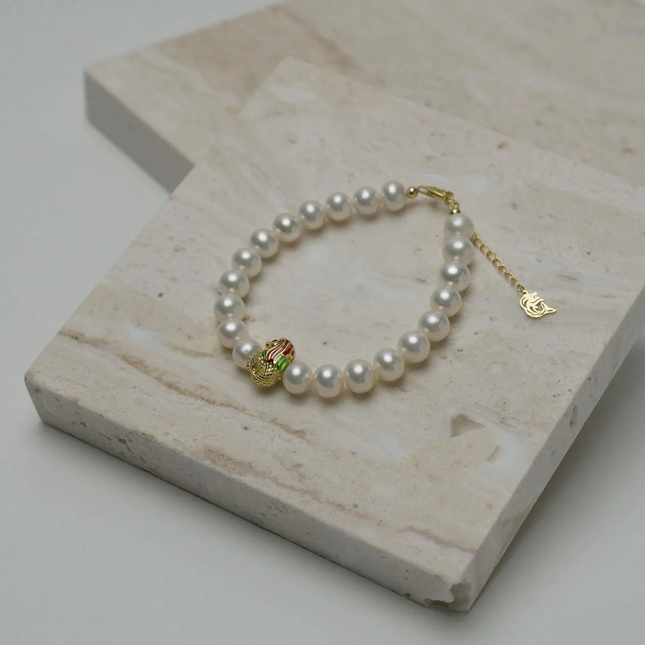 Merlion Freshwater Pearl Bracelet WB00082 | New Yorker