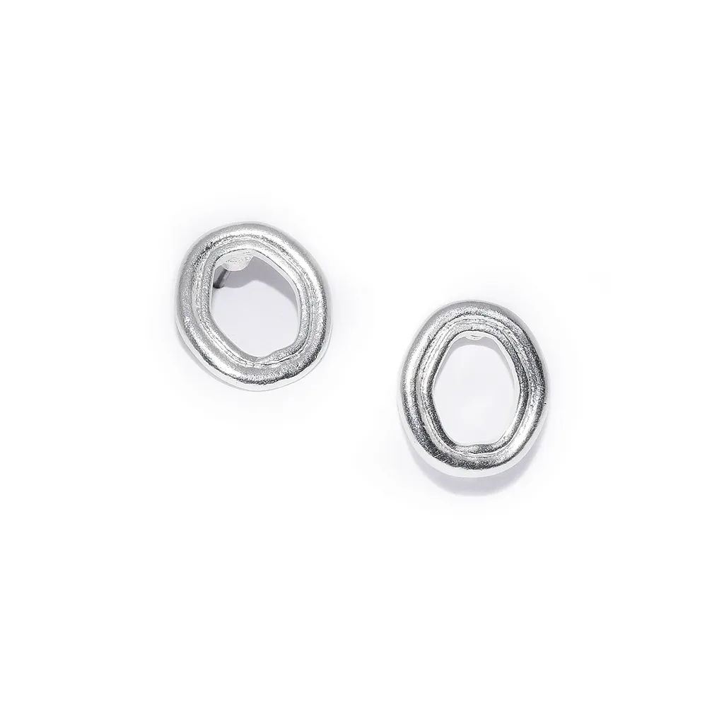 Oblong frame stud earrings