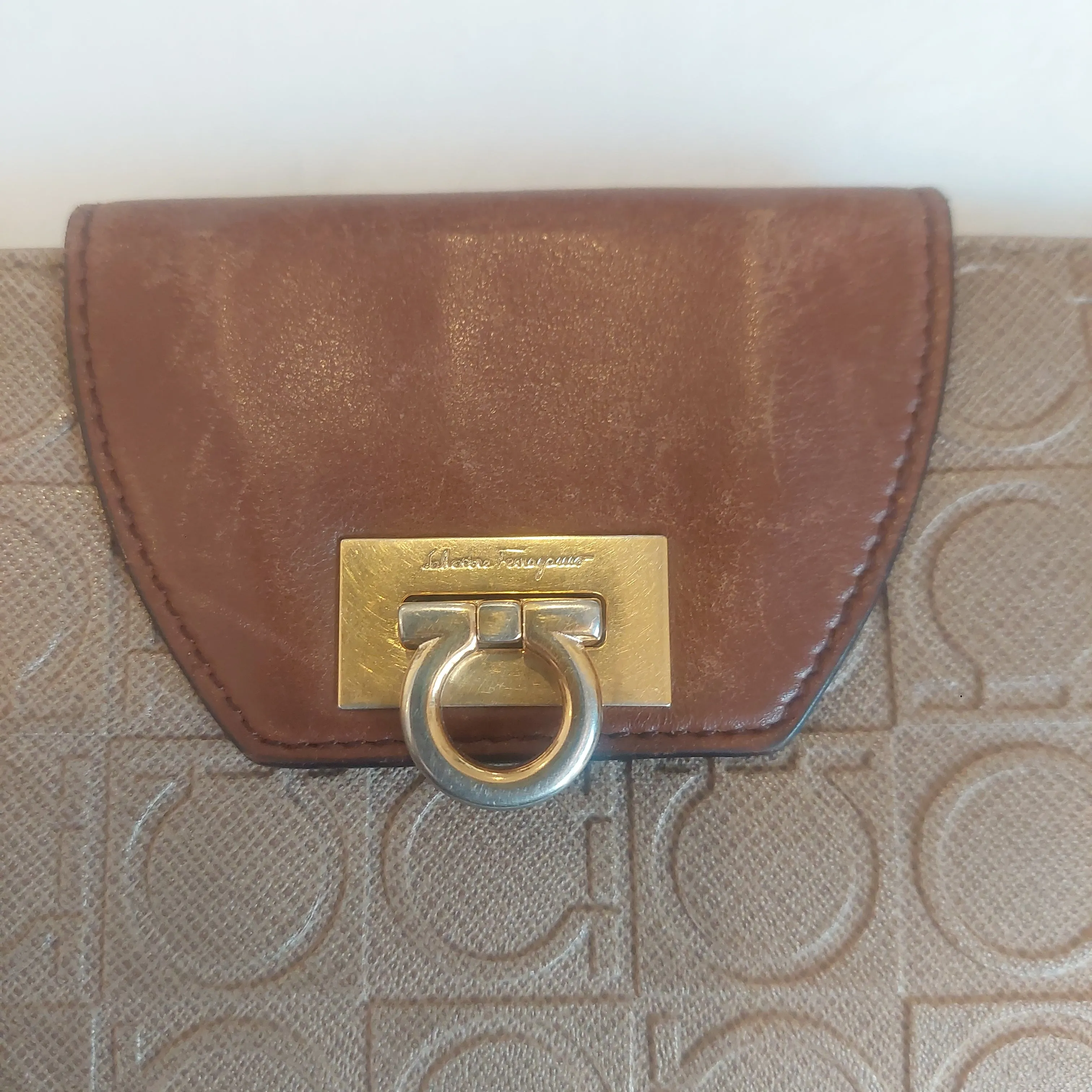 Salvatore Ferragamo Taupe Logo Leather Wallet | Pre Loved |