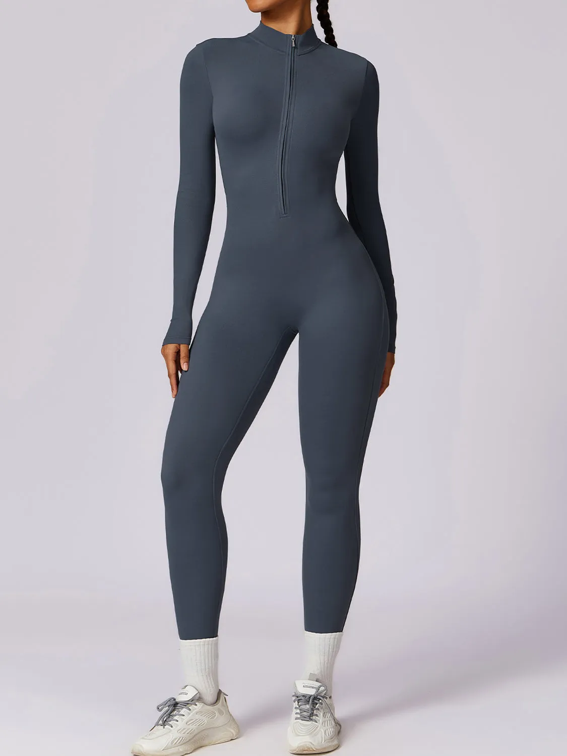 Sunset and Swim – Langärmliger Jumpsuit mit Stehkragen und Reißverschluss