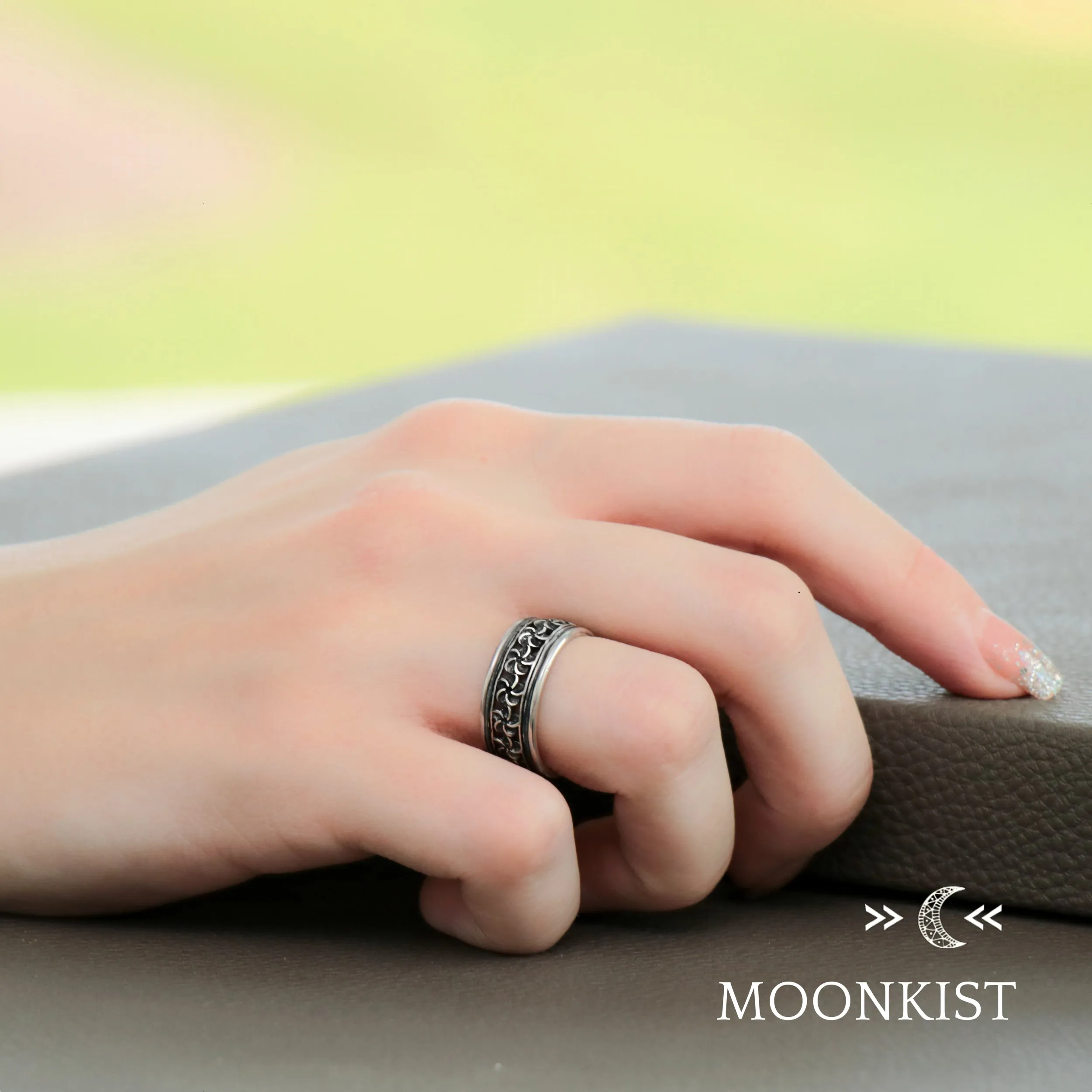 Wide Periwinkle Flower Wedding Band | Moonkist Designs